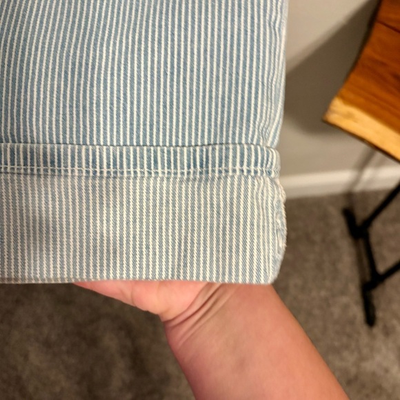 High Rise Striped Jeans - Picture 5 of 5